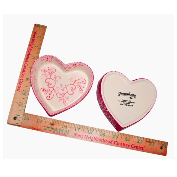 Temp-tations Floral Lace Heart Brûlée Baker Set – Red & Cream – 5 Piece Set - Picture 6 of 7